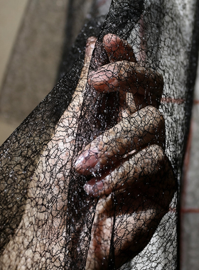 黑色不规则镂空乱网网纱哑光肌理网布蕾丝裙子透视婚纱设计布料