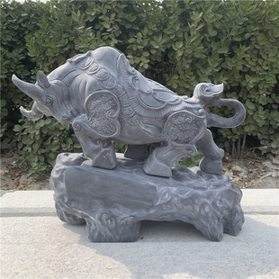 石雕牛摆件石牛天然原石石头雕刻精雕家居客厅办公室高档青石牛