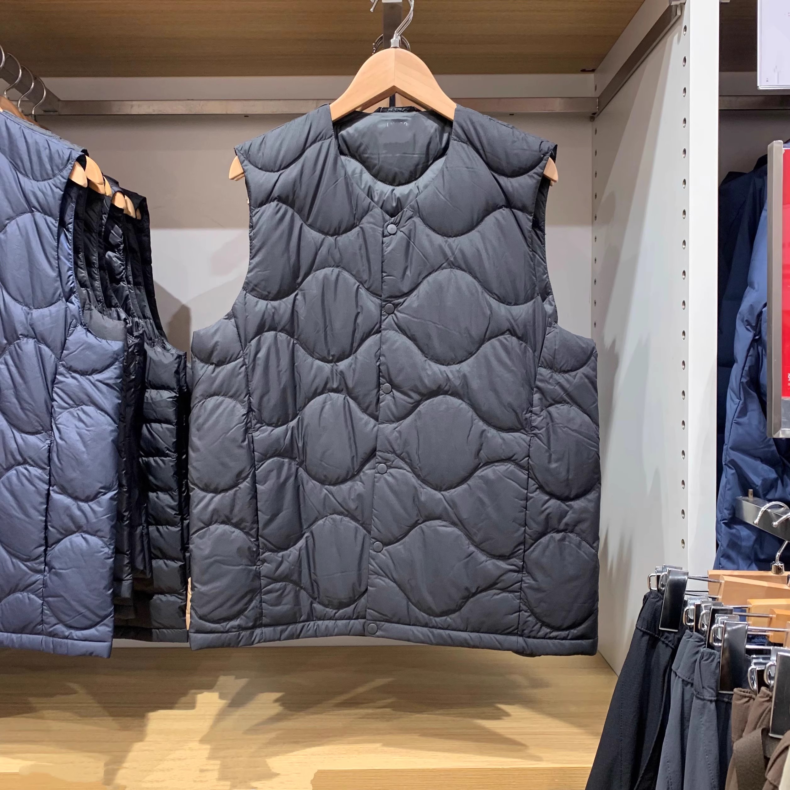 秋冬款男装女装轻薄型羽绒马甲