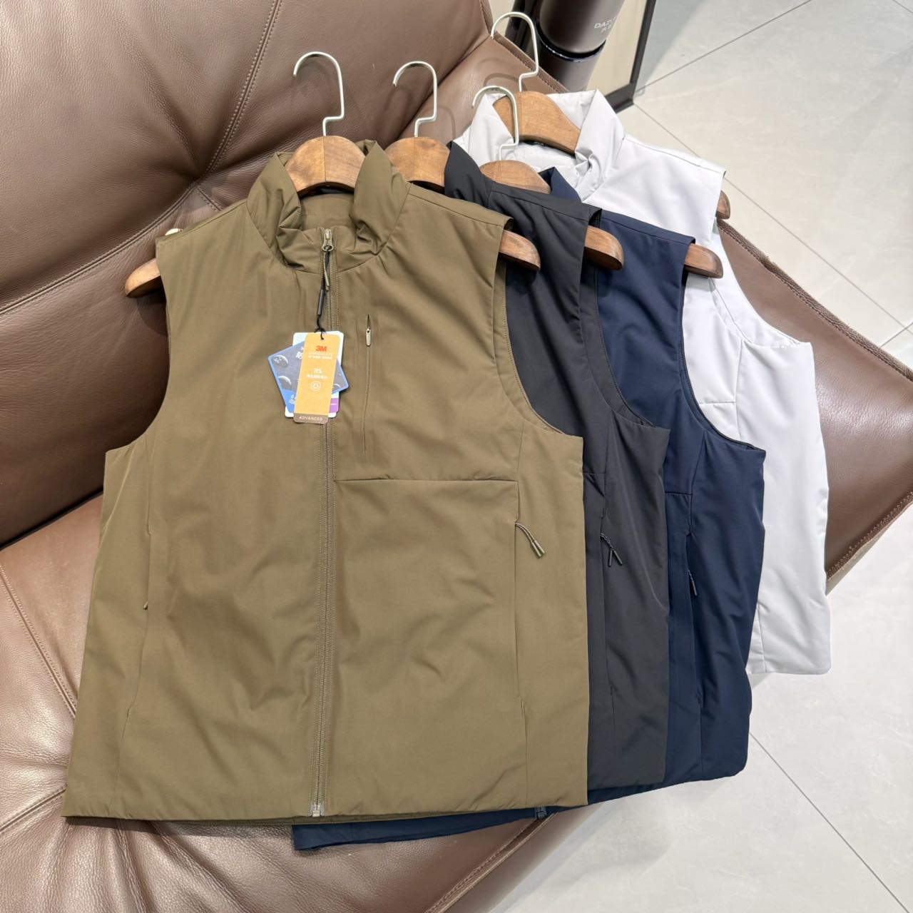 男士专业户外科防泼水保暖马甲