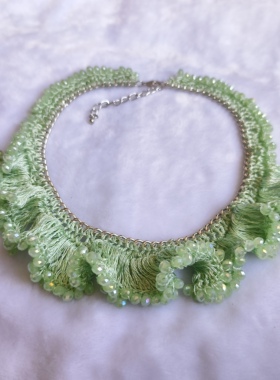 青岛外贸首饰品服装配饰潮流时尚丝线手工编制玻璃珠子坠夸张项链