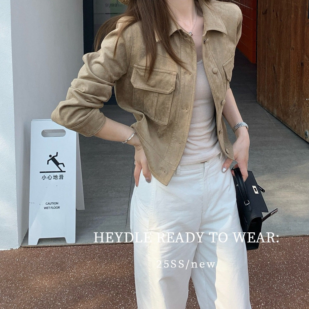 卡其色麂皮外套女短款2026新款春秋宽松复古时尚显瘦百搭夹克上衣