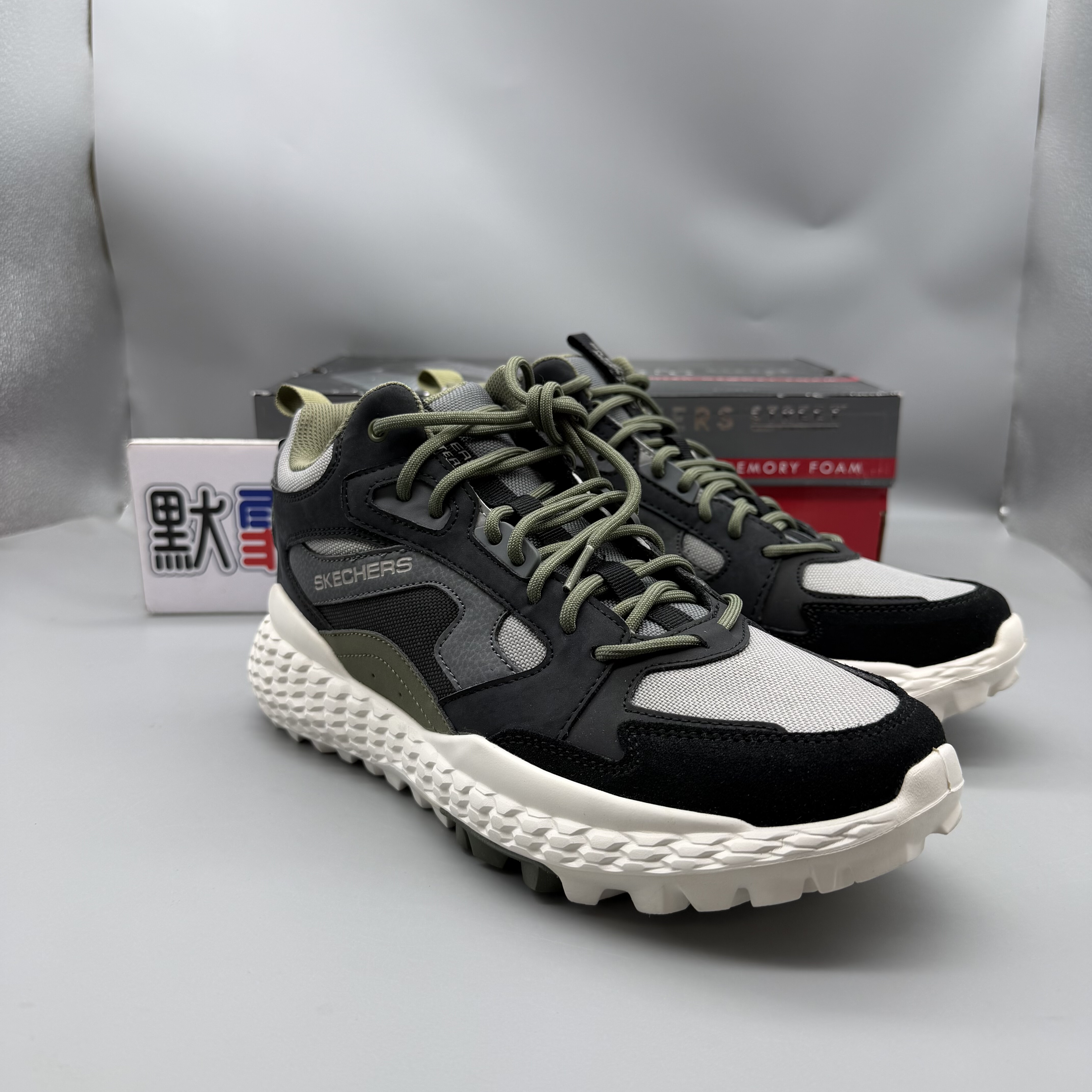 Skechers斯凯奇男鞋2023秋季运动鞋轻便耐磨龙纹中帮休闲鞋894281