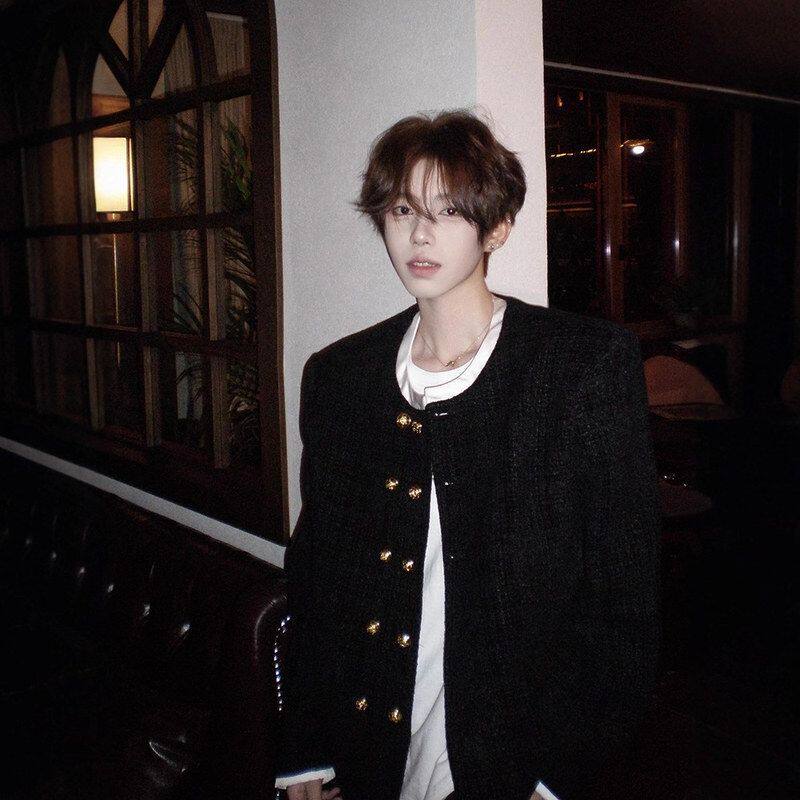 穿香风夹克小扣无领西装搭双排同款高级感子墨痞帅外套张男模垫肩