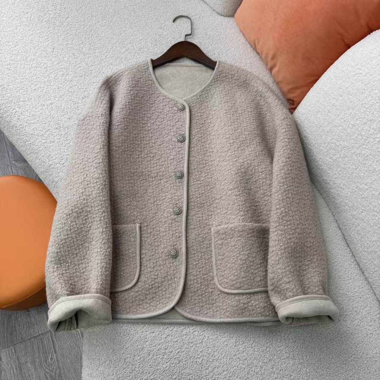 惠衣阁秋冬女羊羔毛外套圆领羊毛外套宽松休闲文艺皮毛一体外套,女装/女士精品,短外套,淘宝优惠券,粉丝福利购,淘宝优惠卷