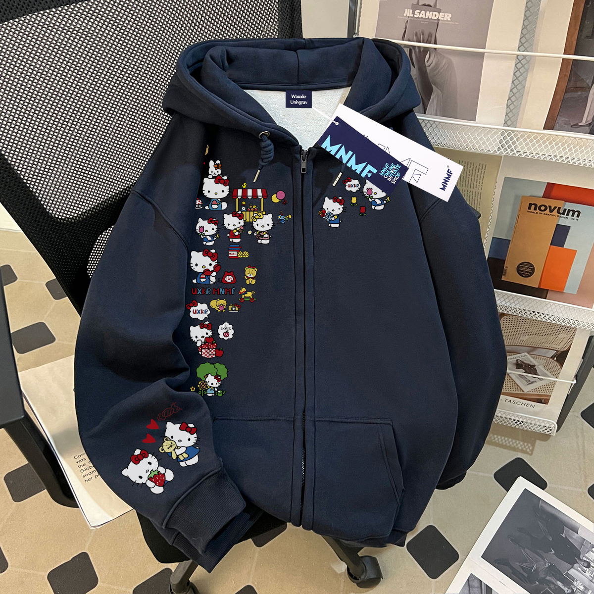 2025秋冬女童可爱洋气凯蒂猫印花拉链开衫外套中大童加绒卫衣ins