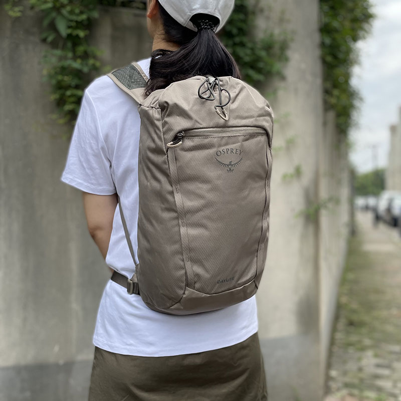 轻量透气15升越南产男女通用双肩