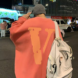 玫红色