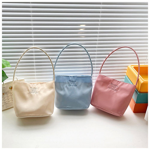 多巴胺时尚百搭单肩尼龙包礼品袋