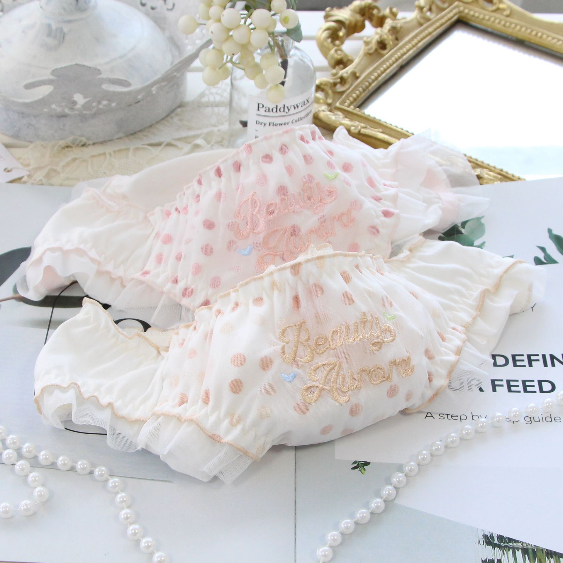 日系舒适棉三角裤波点刺绣英文田园风可爱大码内裤女网纱飞边可爱