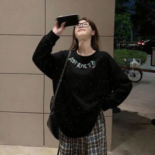 甜美风中长款圆领满天星亮片长袖卫衣印花女款秋冬款宽松显瘦上衣