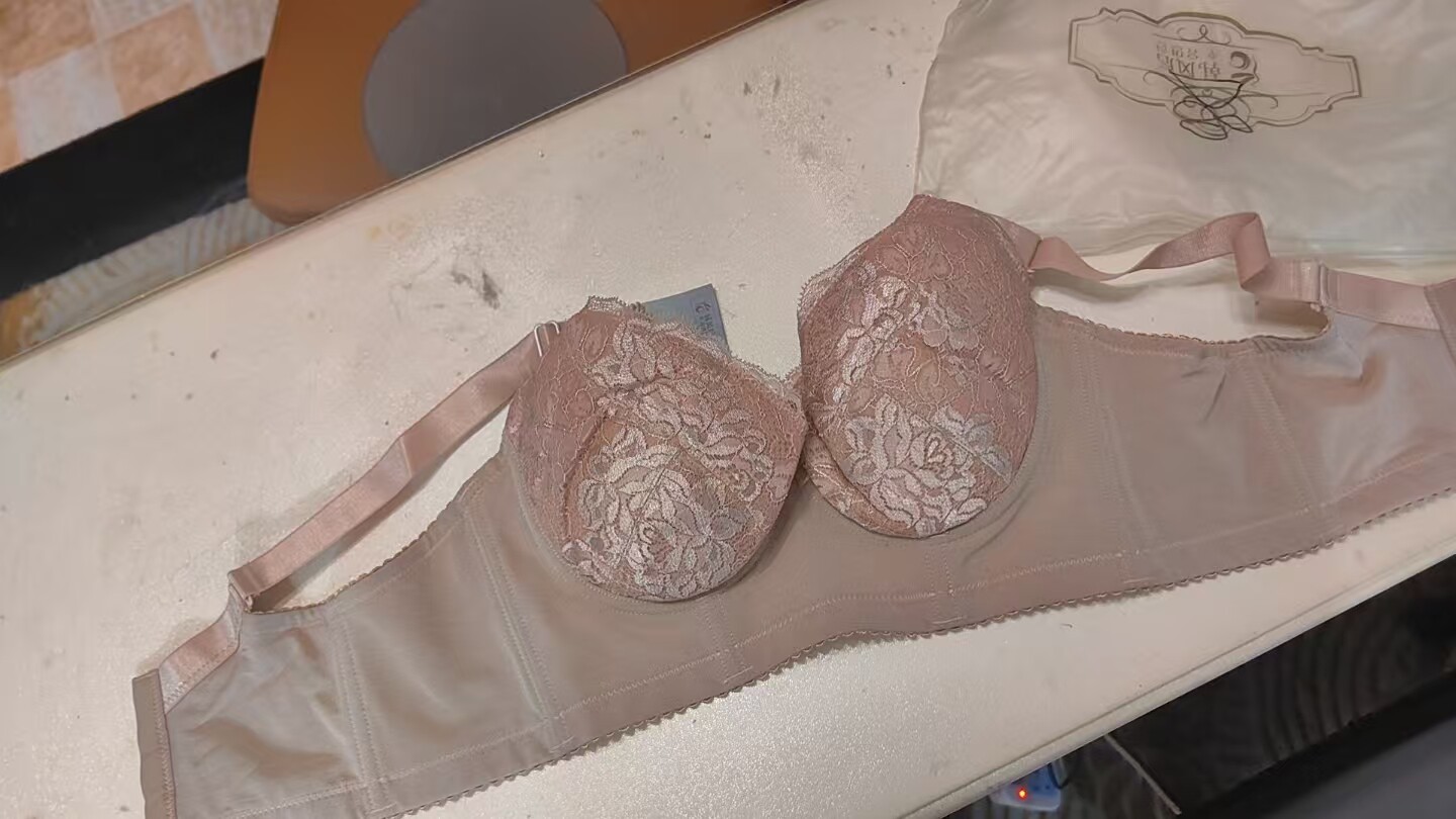韩风后调整型内衣清货特价