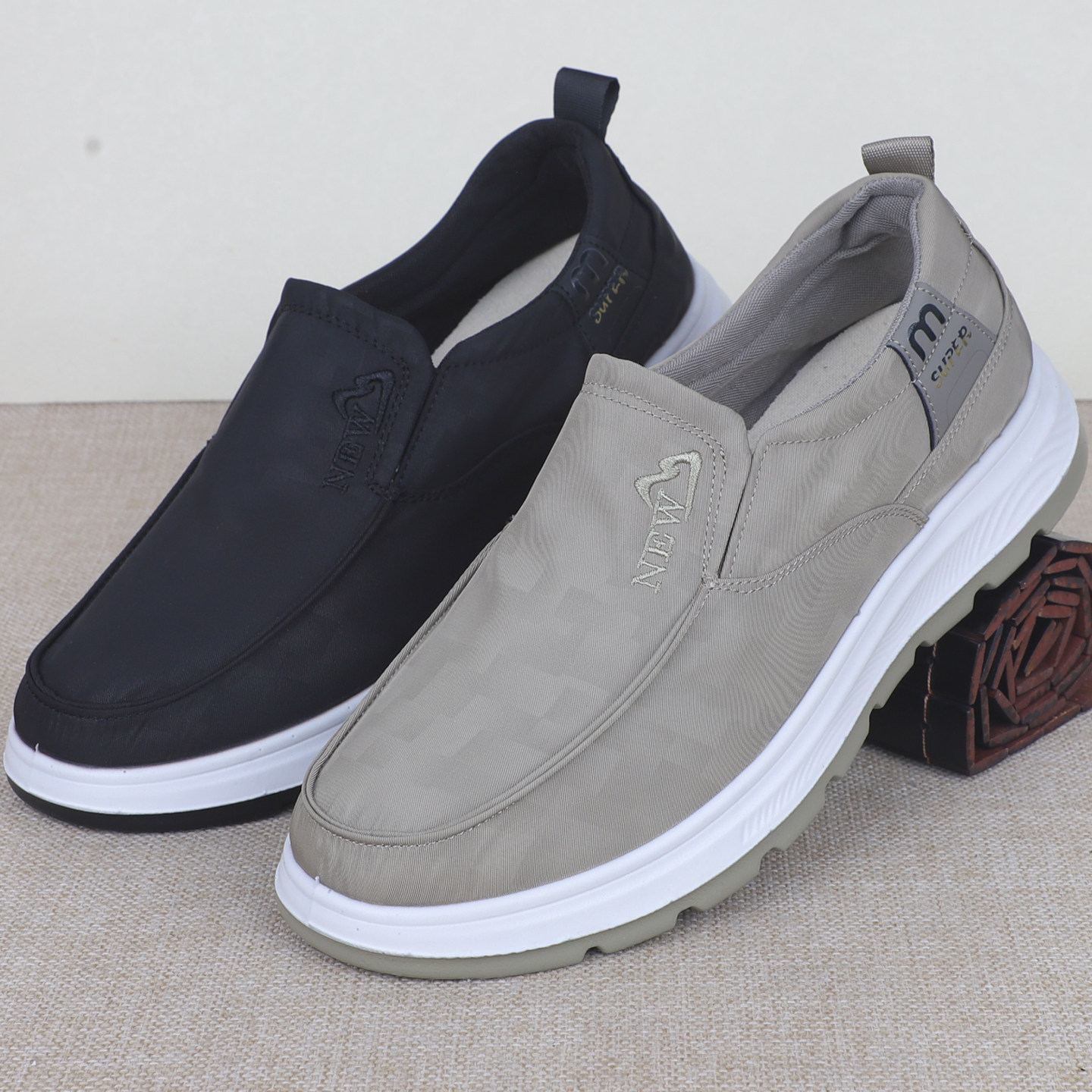 老北京一脚蹬布鞋男款透气养脚防滑底爸爸鞋正牌软底休闲鞋男简约