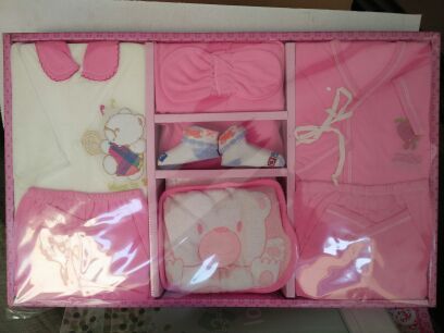 Coffret cadeau pour nouveau-né - Ref 1959946 Image 1