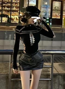 美式朋克暗黑系辣妹穿搭套装小众镂空设计感连体衣亮面皮裙两件套