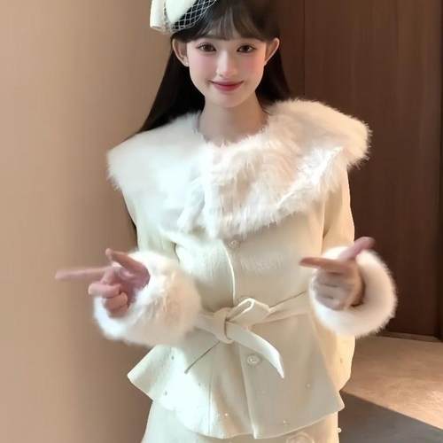 千金感毛领披肩毛呢外套两件套装