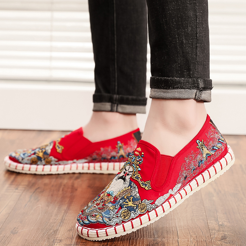 春秋款千层底刺绣复古中国风潮流一脚蹬精神小伙圆头老北京布鞋男