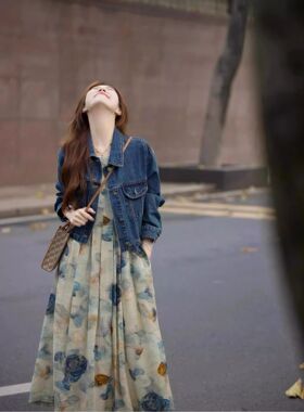 法式高级感超好看微胖mm大码法式条纹衬衫连衣裙收腰显瘦气质长裙