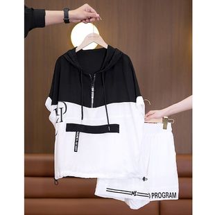 女2025夏季 上衣兩件套 運(yùn)動(dòng)時(shí)尚 大碼 套裝 顯瘦減齡連帽短袖 短褲 新款
