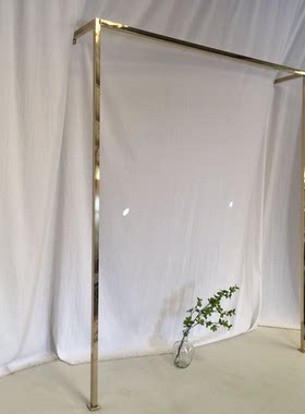 轻奢钛金靠墙落地衣架 女装店单边方脚香槟金落地侧挂服装陈列架