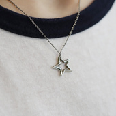 日本AMP 165 16AO JAPAN 切割925银立体空兴星星复古项链