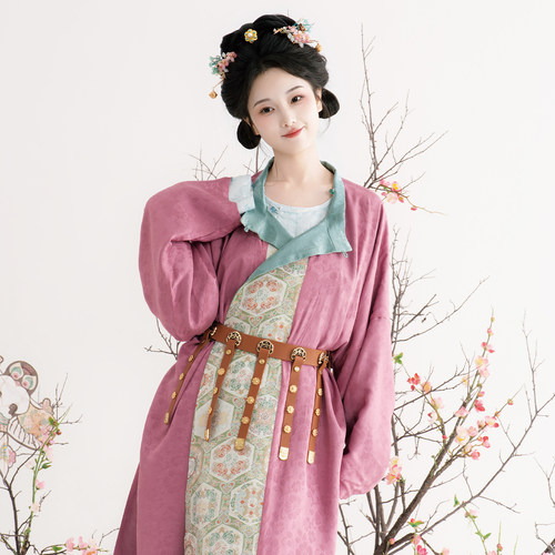 青梅弄丨簪花阁汉服定制丨唐制真丝圆领袍灯笼裤套装春夏款