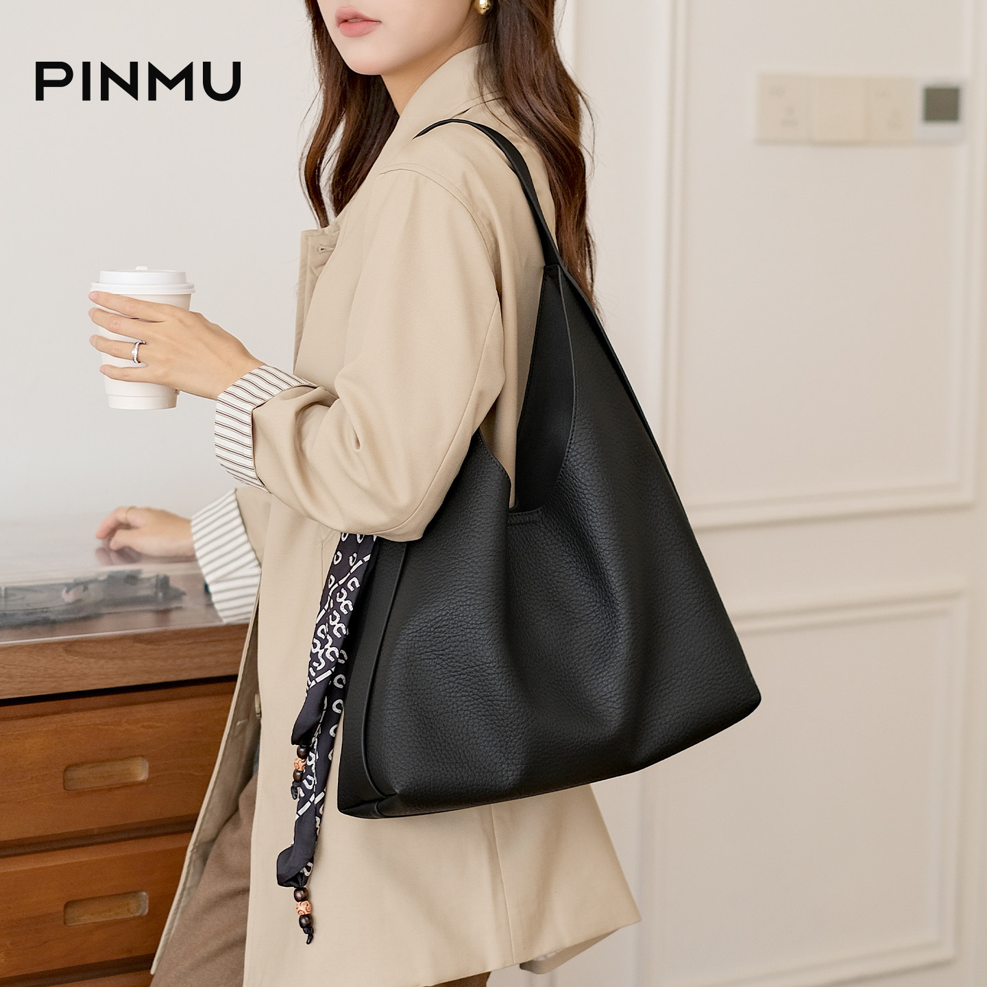 托特包大容量通勤包女2025秋冬新款腋下包百搭单肩包hobo手提大包