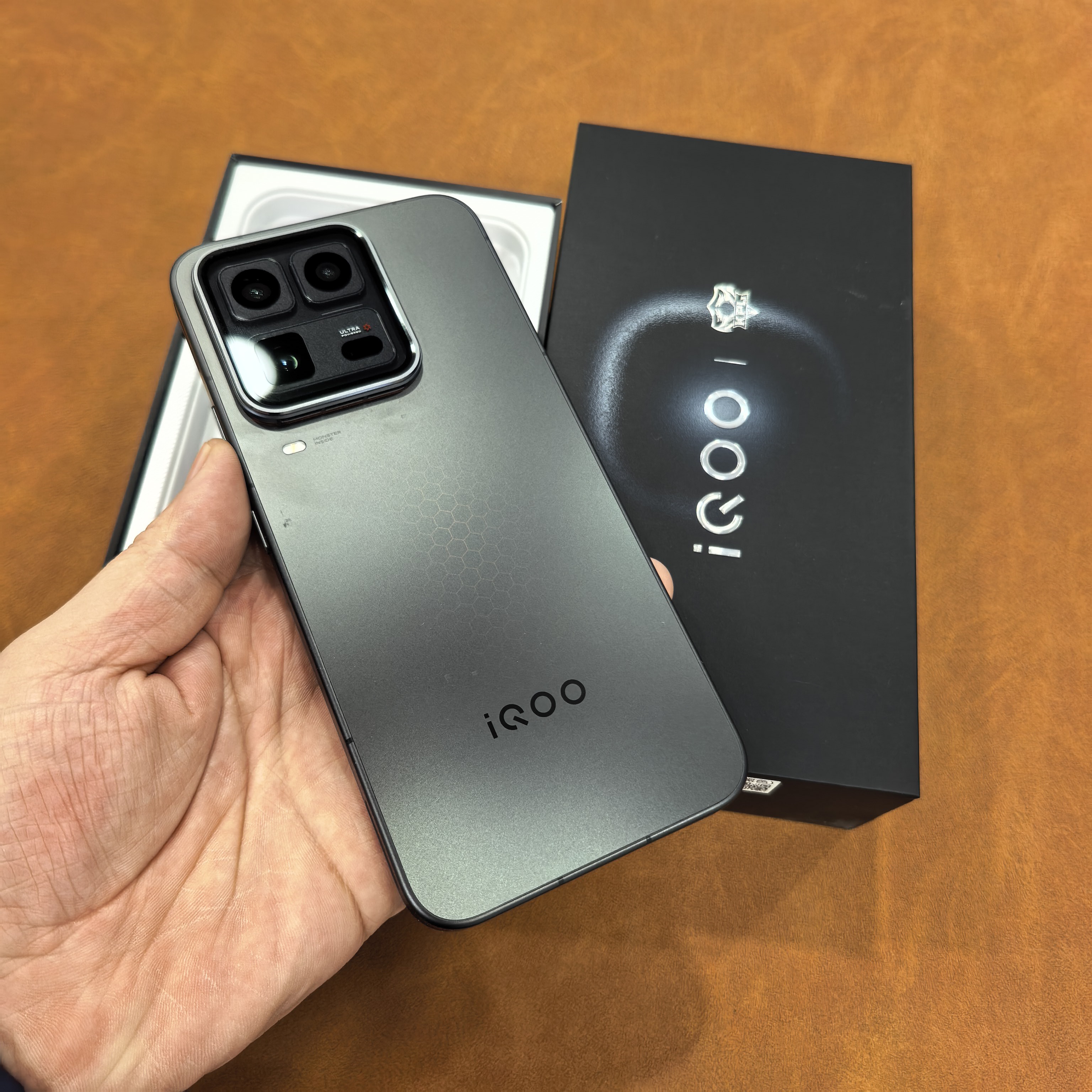 iQOO 15 Ultra 16+512全套齐全 游戏顶配手机