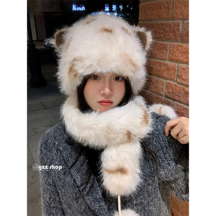寒冬氛围感~斑点仿狐狸毛帽子围巾一体女冬季保暖护耳雷锋帽可爱