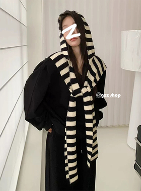 24ss新款！慵懒风毛线针织连帽披肩女秋冬装饰黑白条纹保暖小坎肩