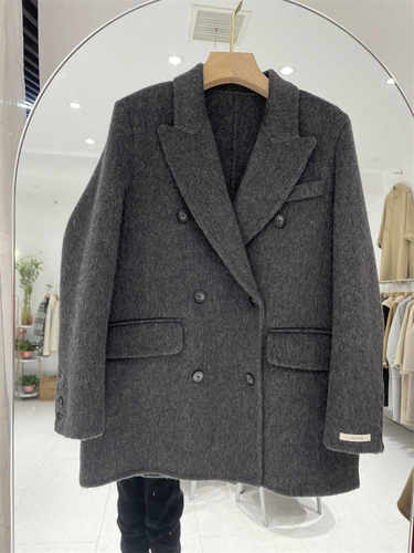 大码秋冬灰色短款外套高端定制