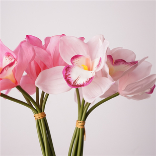 仿真花手感保湿6枝扎蕙兰花束仿真花家居装饰假花摆件拍摄道具花