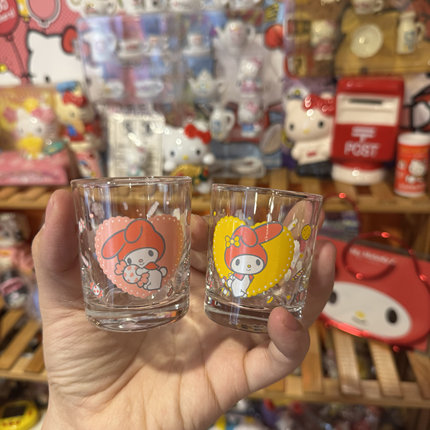 美乐蒂Melody  中古绝版玻璃杯 全新未使用两只一起的价格
