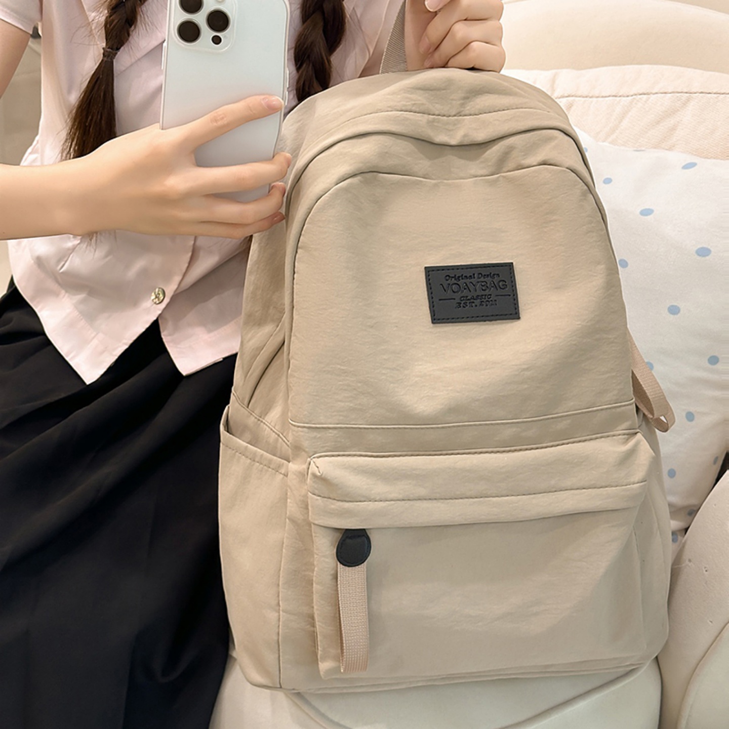 简约大容量轻便双肩包