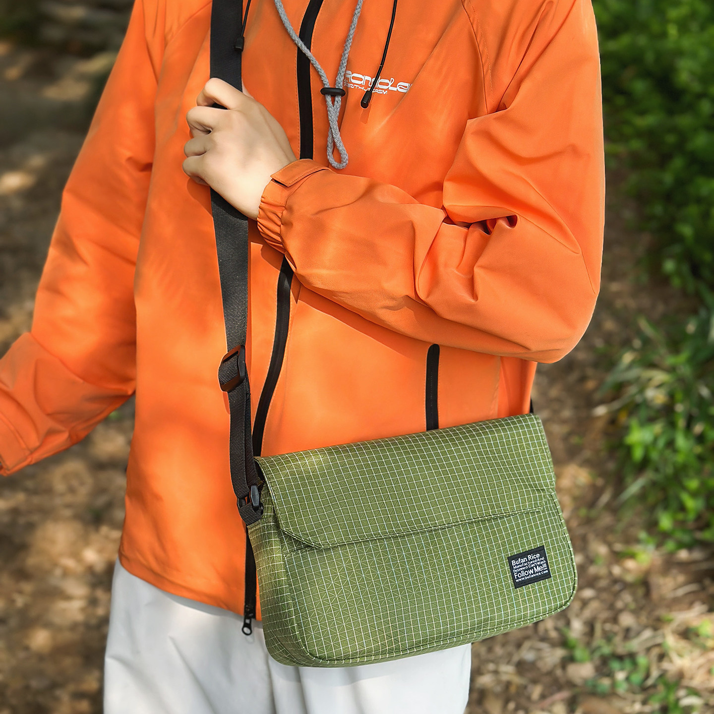 通勤斜挎包男款轻便休闲单肩包女户外徒步工装潮牌背包骑行挎包女,箱包皮具/热销女包/男包,单肩包,淘宝优惠券,粉丝福利购,淘宝优惠卷