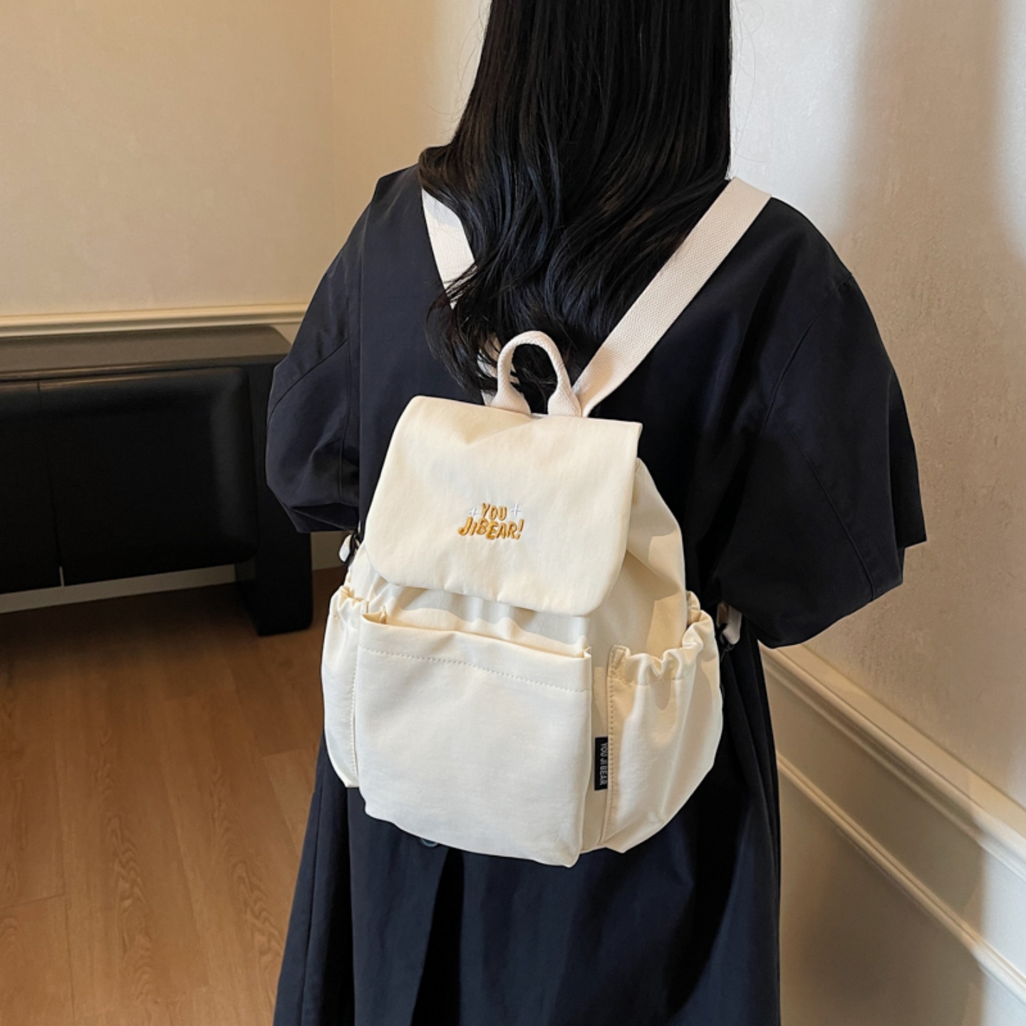 韩版轻便双肩包大容量背包