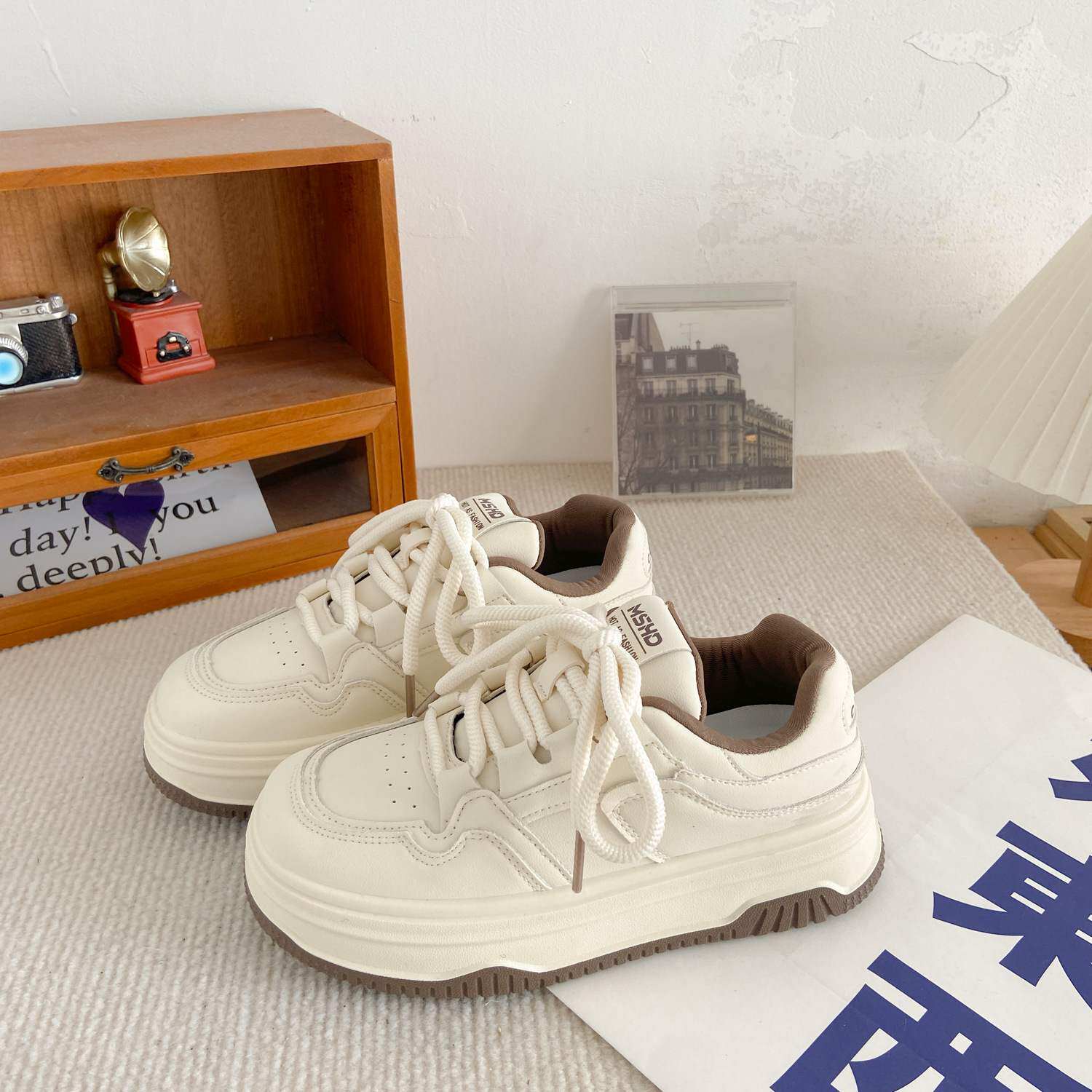 圆头面包鞋女港风复古新款爆款小白鞋子日系板鞋