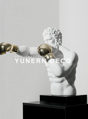 简约现代风样板房间展厅人物雕塑