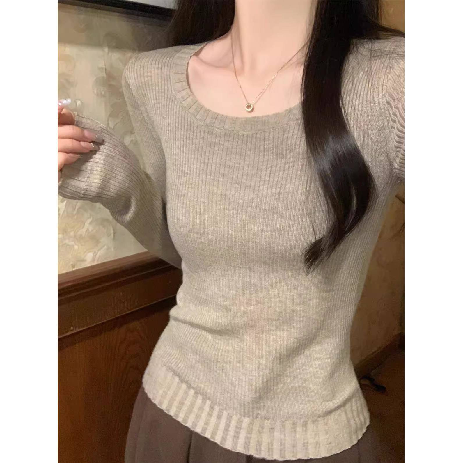 秋装韩系早秋氛围感穿搭显瘦毛衣女秋季针织打底衫初秋内搭上衣