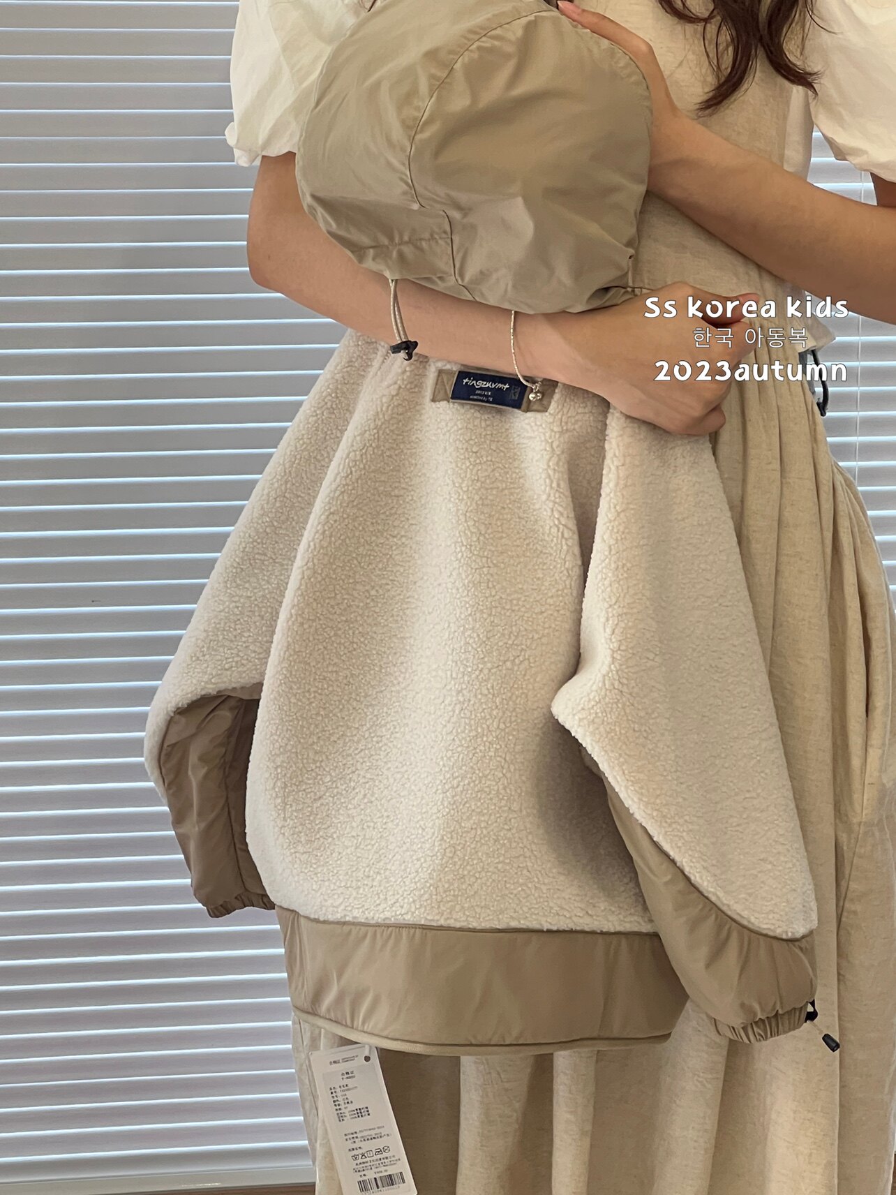 보라 한국 아동복 소년 양고기 코트 2024 외국 스타일 아동 겨울 의류 따뜻한 옷 소녀