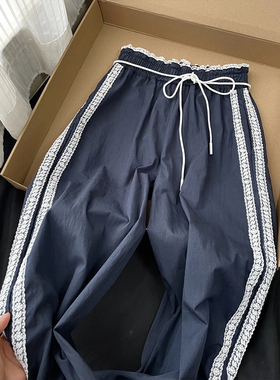 韩系蕾丝花边拼接条纹阔腿裤女春夏新款高级感高腰直筒休闲运动裤