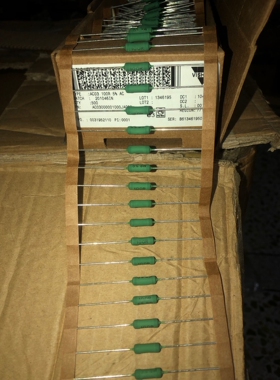 进口VISHAY发烧电阻3W100R 3W100欧 3W100ohm AC03 100R 体积4*12