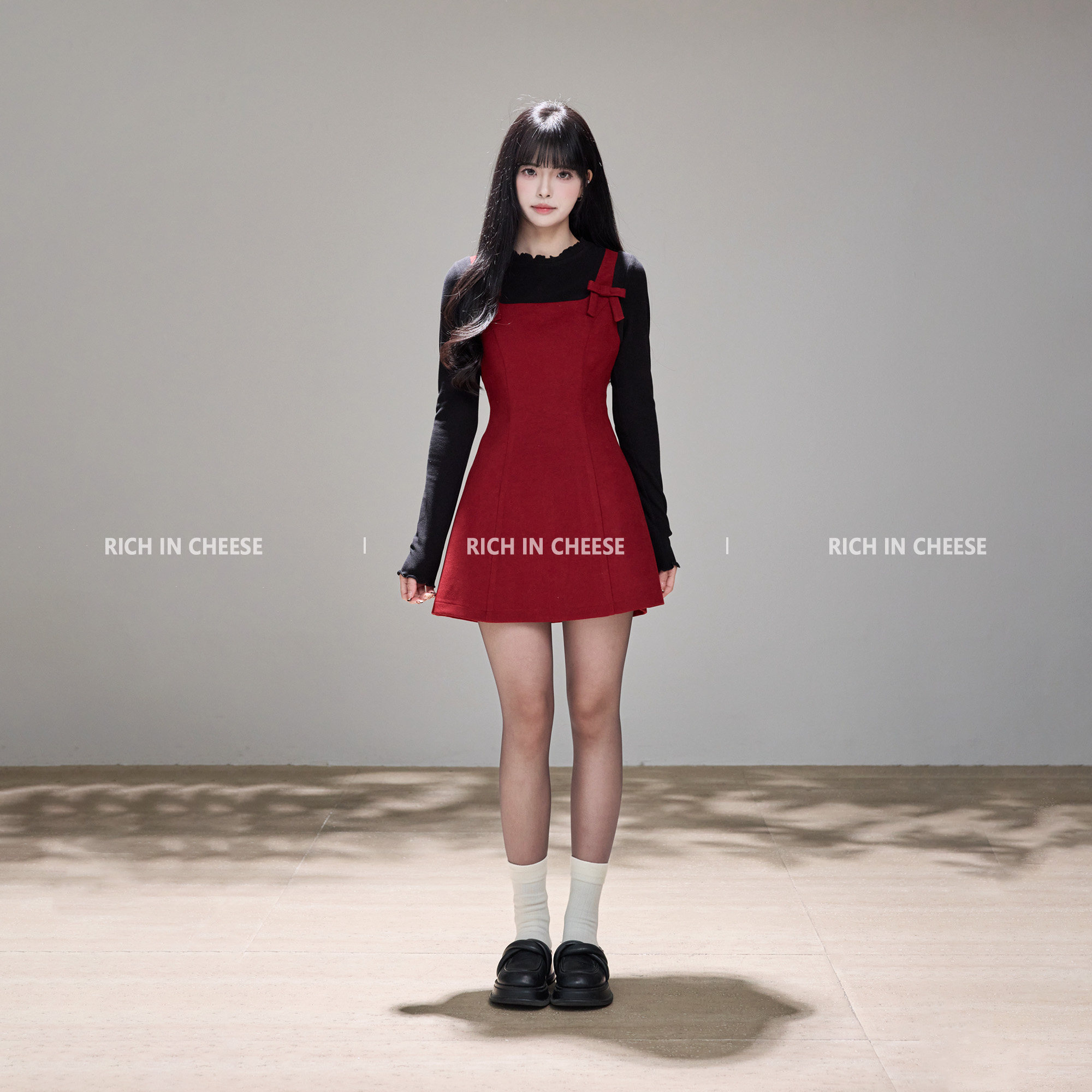 假两件拼接蝴蝶结设计收腰连衣裙