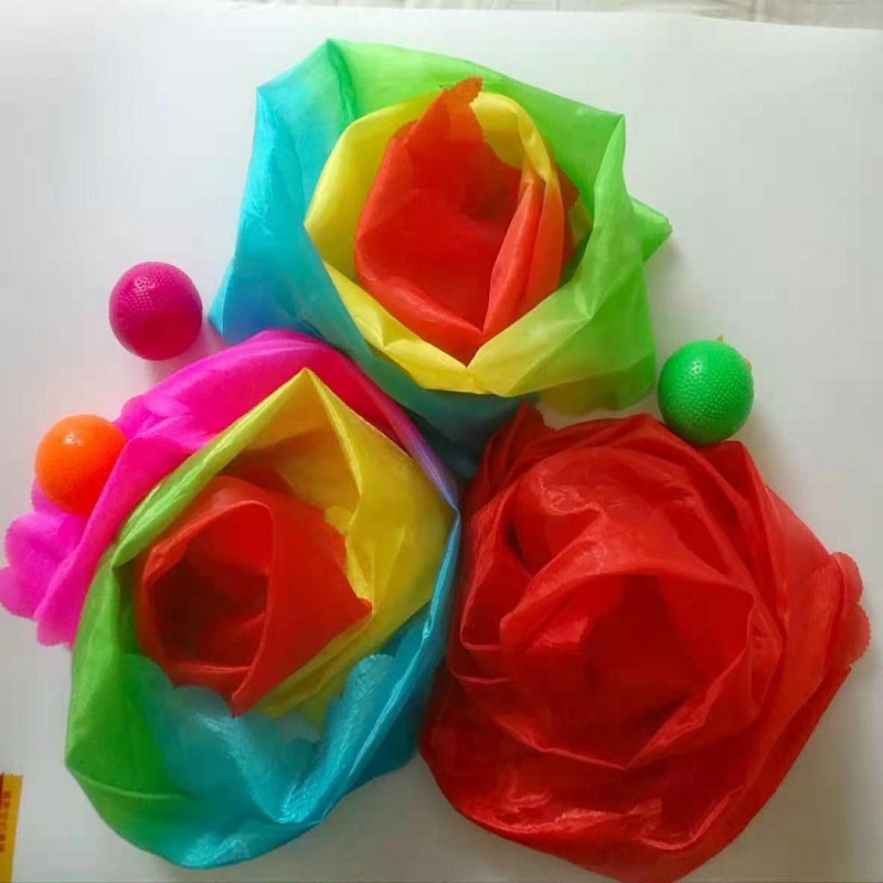 新上有款仿真丝舞蹈渐变柔力球