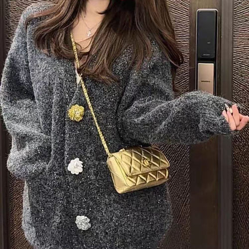 法式设计感玫瑰花扣针织亮片开衫