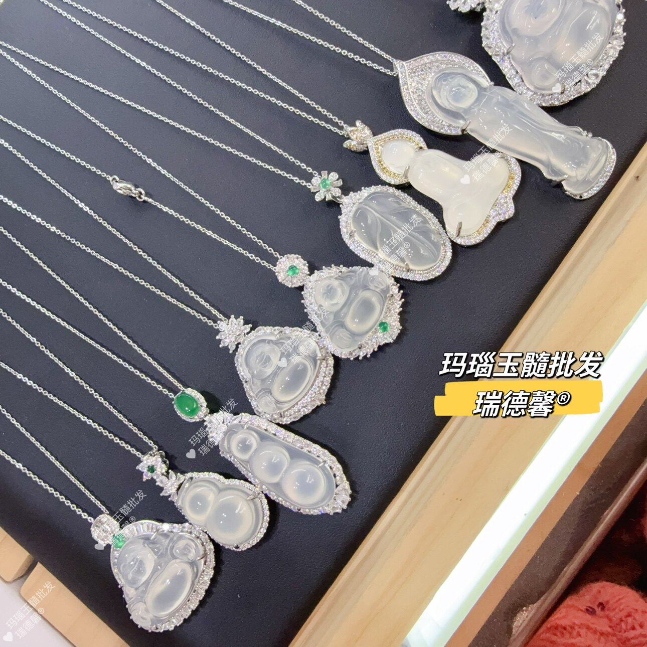 天然冰种玉髓吊坠女镶嵌白玛瑙玉石葫芦项链观音新中式国风锁骨链