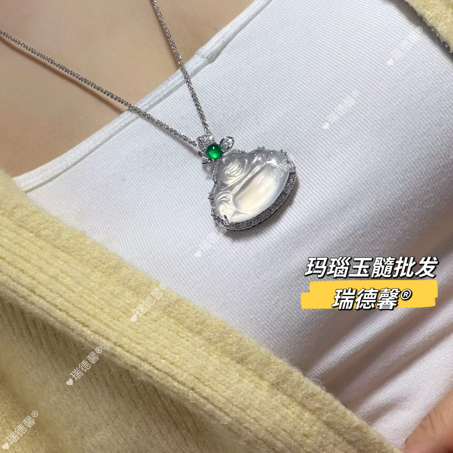 天然高冰玉髓佛公吊坠女镶嵌款冰种玛瑙玉佛项链锁骨链玉髓批发