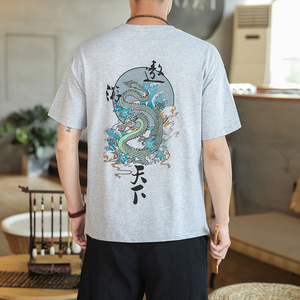咖啡厅风男士短袖T恤衫遨游天下印花潮T恤白色A032/T201/35图片