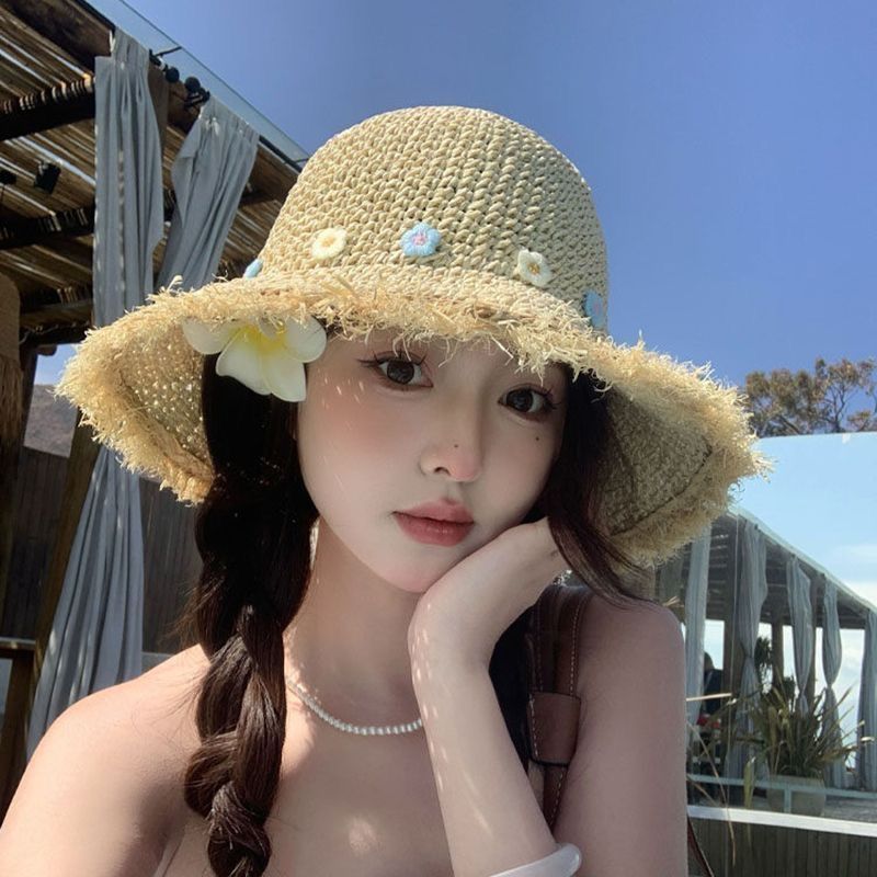 清新花朵装饰草帽女夏季渔夫帽新款手工草编遮阳帽海边度假帽子女