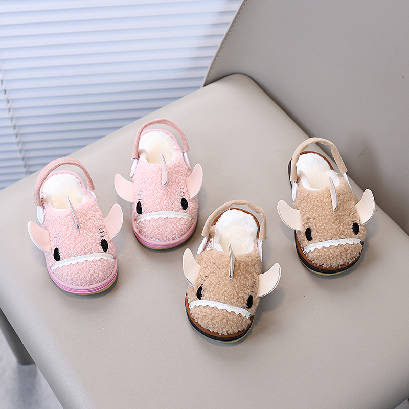 宝宝拖鞋室内秋冬软底儿童拖鞋卡通鲨鱼小孩地板鞋防滑软底家居鞋